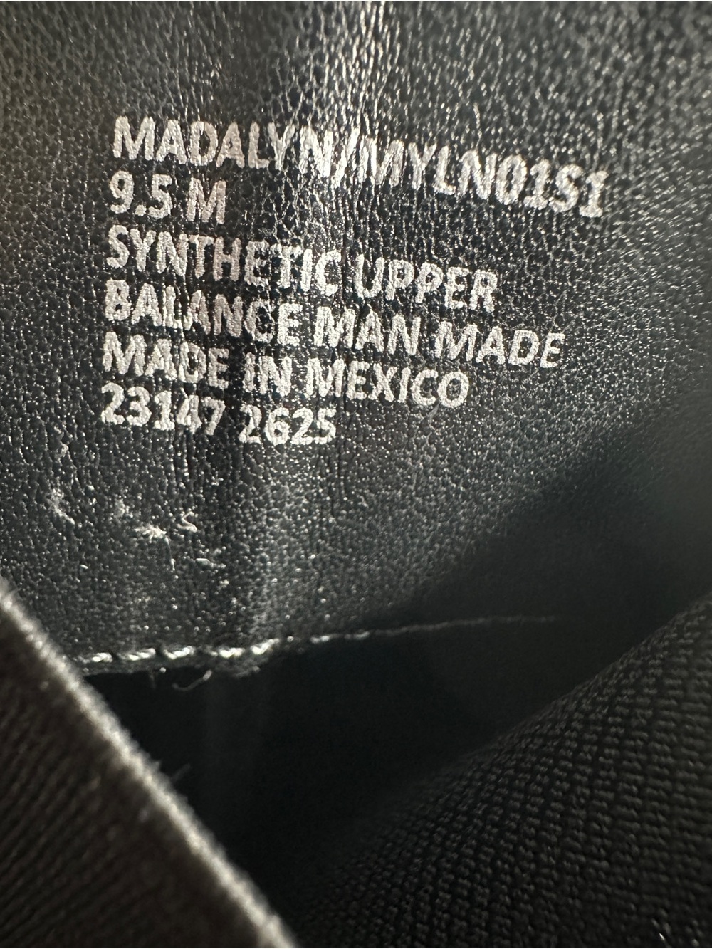 Steven Madden Madalyn Chelsea Boot Black. 9.5 - Picture 11 of 13